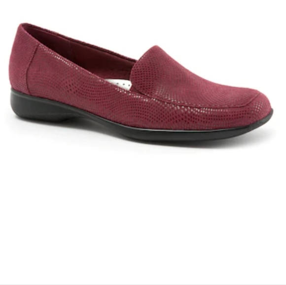 Trotters Jenn Mini Dots loafers - Picture 2 of 11